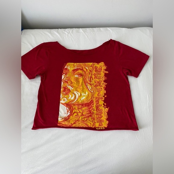 NEXT FEST 2023 Red Graphic Cropped Ribbed Neck Ladies T Shirt in Medium - Picture 2 of 6